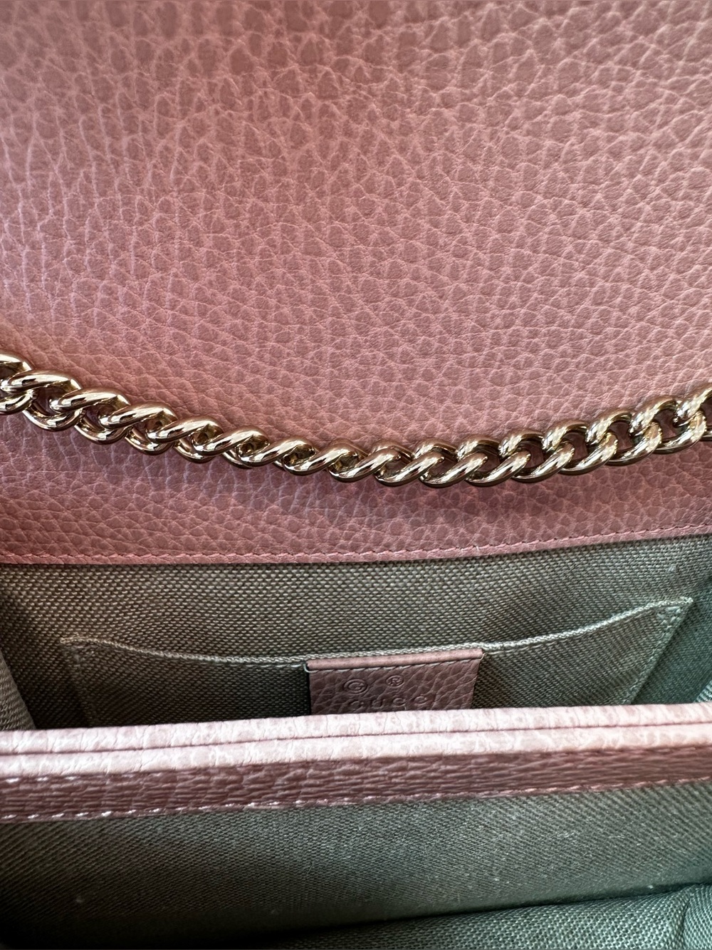 Gucci Pink Pebbled Leather Chain Crossbody Bag with Gold GG - Picture 6 of 16